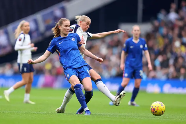 Sjoeke Nusken of Chelsea and Eveliina Summanen of Tottenham Hotspur d