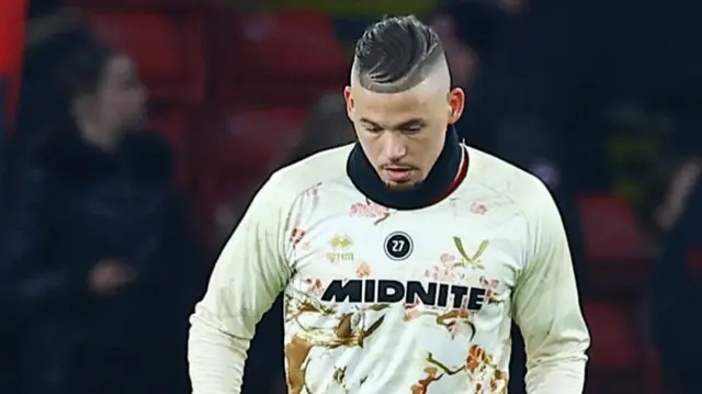Kalvin Phillips warms up