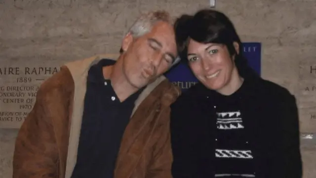 Jeffrey Epstein and Ghislaine Maxwell sitting together