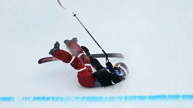 Megan Oldham crashing