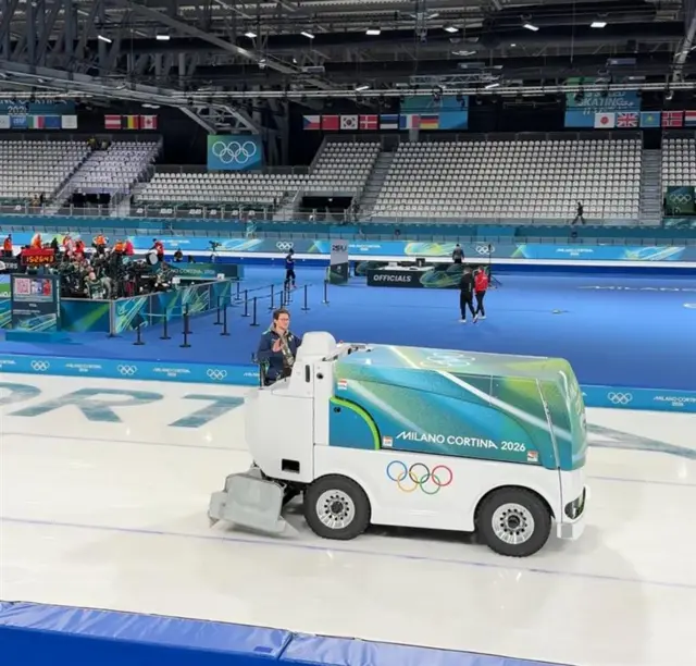 Zamboni machine