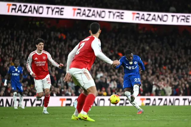 Moises Caicedo of Chelsea shoots