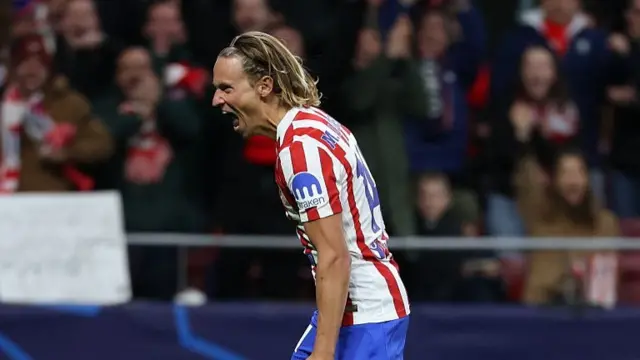 Atletico Madrid's Spanish midfielder #14 Marcos Llorente
