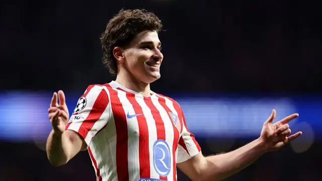 Julian Alvarez of Atletico de Madrid celebrates scoring his team's fifth goal