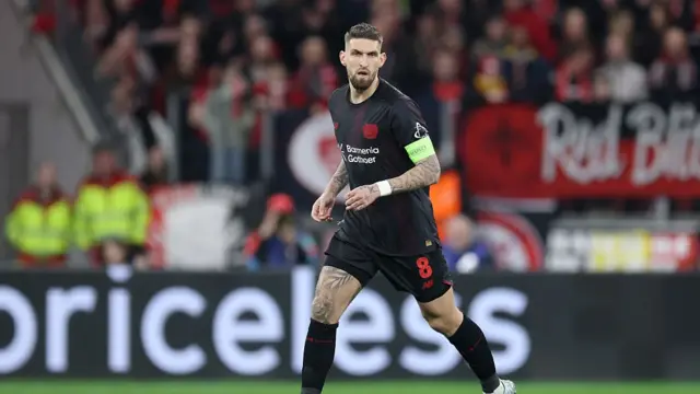 Robert Andrich of Bayer 04 Leverkusen