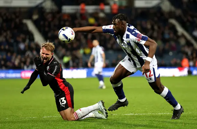 Leo Scienza of Southampton is fouled by Daryl Dike