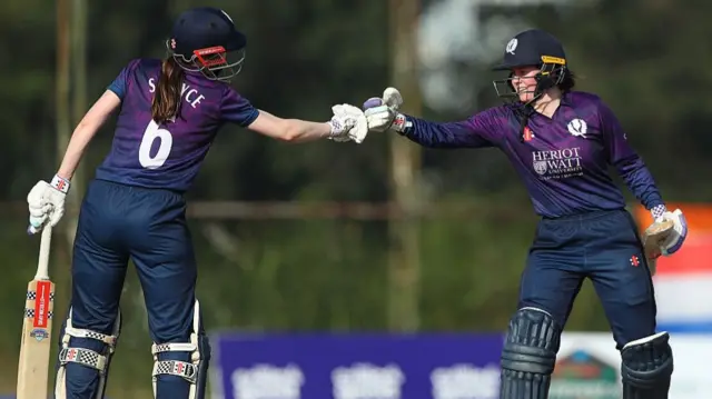 Sarah Bryce and Katherine Fraser of Scotland