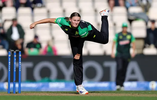 Tilly Corteen-Coleman of Southern Brave bowls