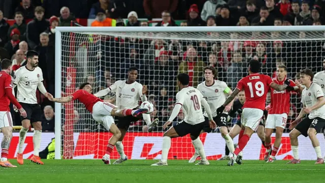 : Nottingham Forest's Morgan Gibbs-White shoots