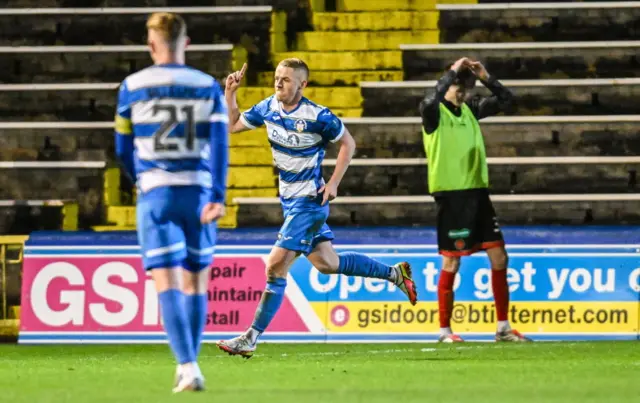 MacPherson celebrates