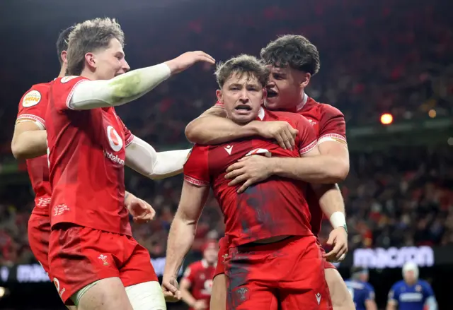 Wales score a try