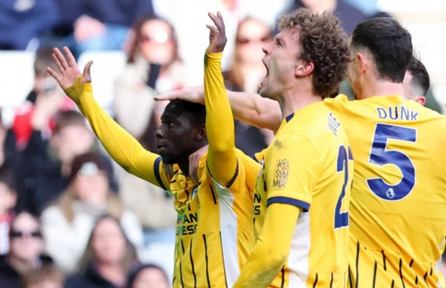 Brighton & Hove Albion's Yankuba Minteh celebrates scoring