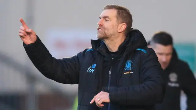Harrogate Town manager Simon Weaver