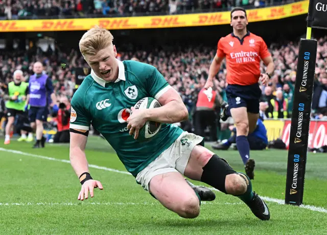 Tommy O'Brien scores try