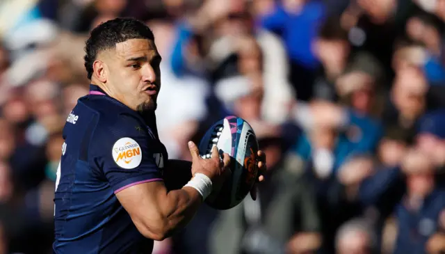Sione Tuipulotu in action