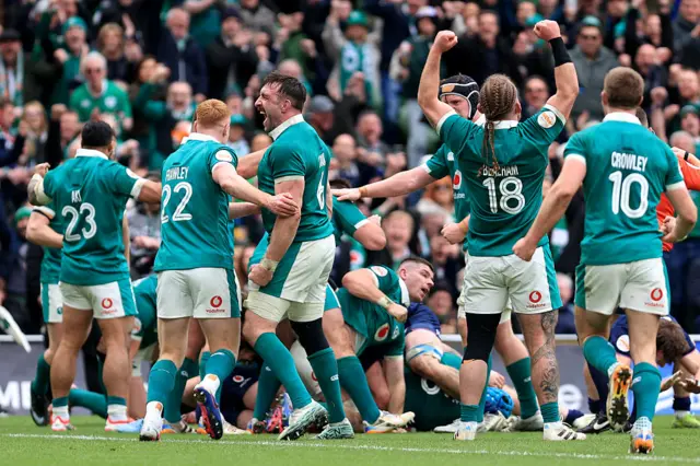 Ireland players celebrate