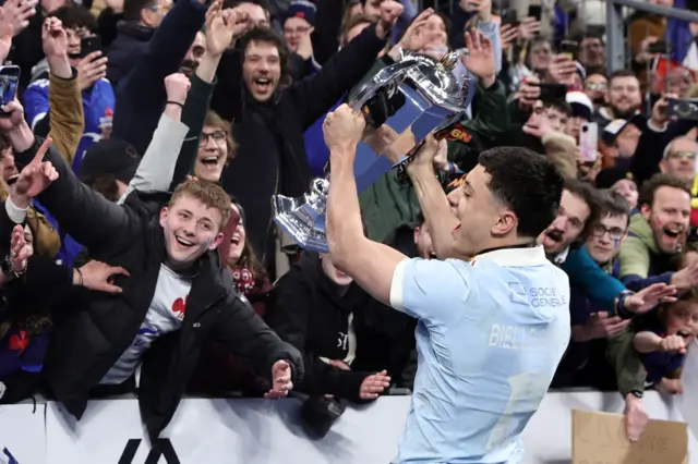 France celebrate the win