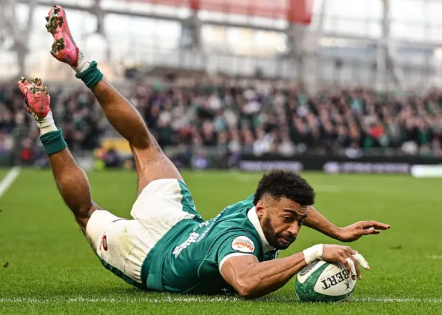 Baloucoune scores try