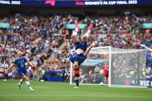 Sam Kerr backflip in FAC win v Man Utd 2023