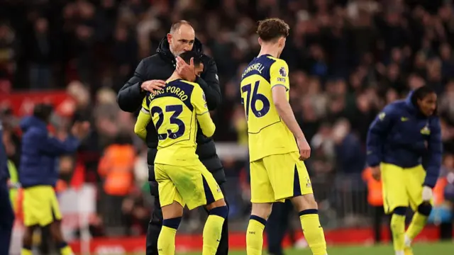 Tottenham manager Igor Tudor with Pedro Porro
