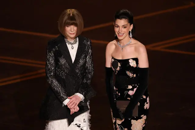 Anne Hathaway and Anna Wintour