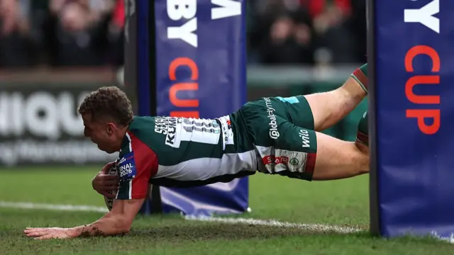 Billy Searle dives under the posts