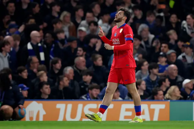 Khvicha Kvaratskhelia of Paris Saint-Germain celebrates
