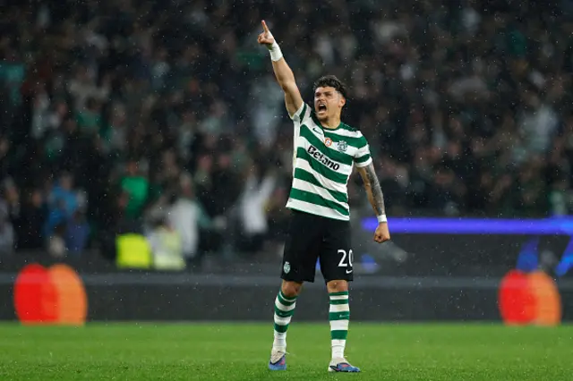 Maximiliano Araujo celebrates