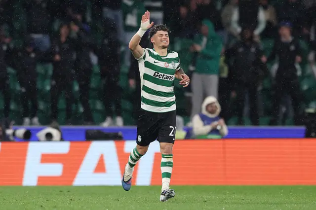 Maximiliano Araujo of Sporting Clube de Portugal celebrates scoring his team's fourth goal