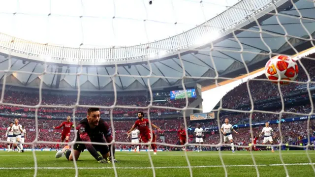 Mo Salah scores in Champions League final against Spurs