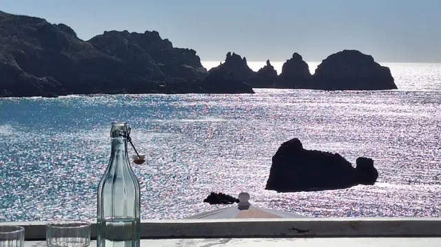 Hatnez in Guernsey