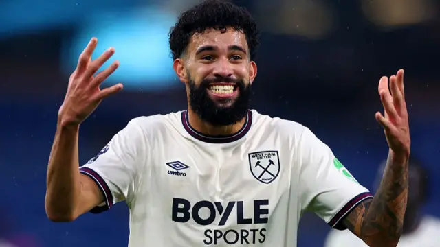 Pablo of West Ham United gestures to the supporters at full-time