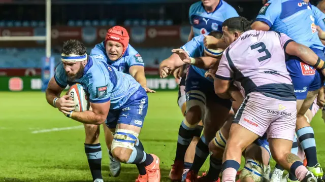 Marcell Coetzee scores a try