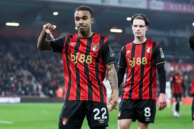 Eli Junior Kroupi of Bournemouth celebrates