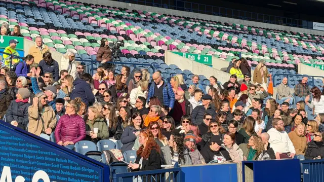 crowd at murrayfield