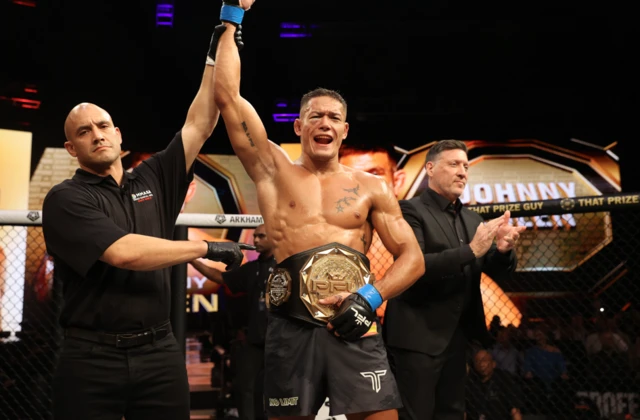 Costello van Steenis with the PFL belt around his waist
