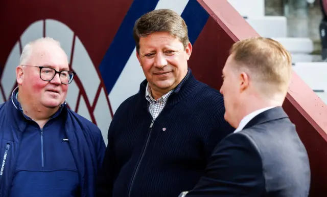 Former Hearts boss Paulo Sergio (centre)