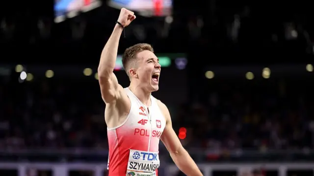 Gold medallist Jakub Szymanski celebrates