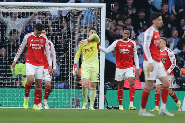 Kepa Arrizabalaga with teammates