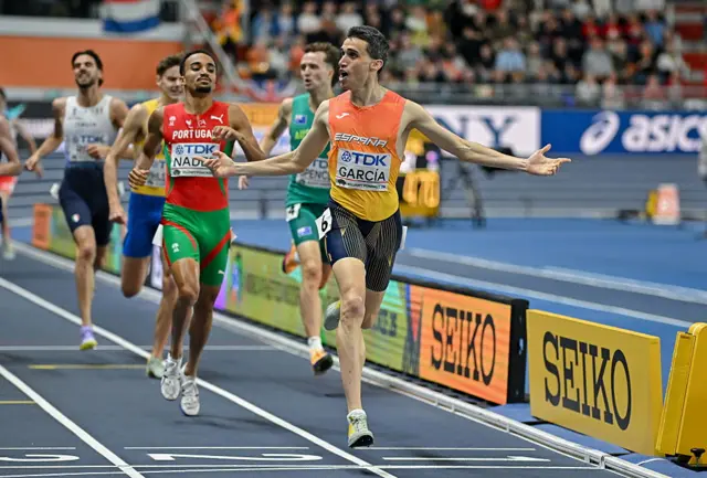 Mariano García celebrates after winning in the Men's 1500m final