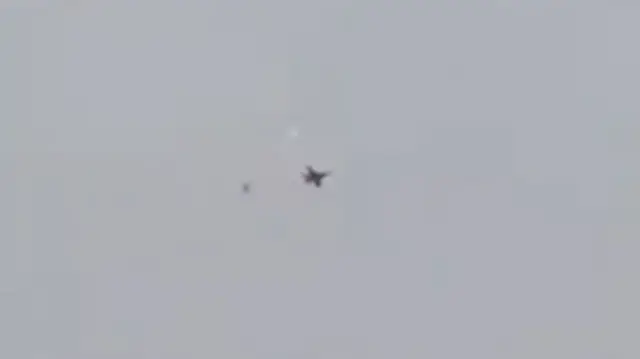 The projectile seen near the jet over Iran