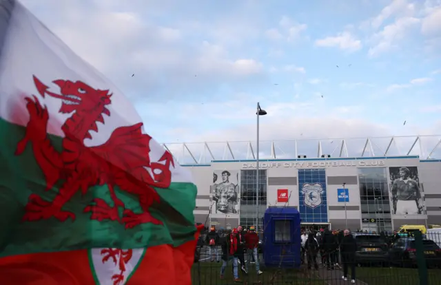 Stadiwm Dinas Caerdydd