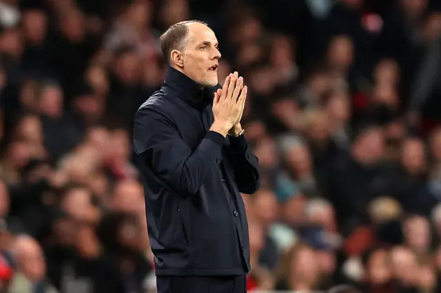 Tuchel puts his arms to his mouth