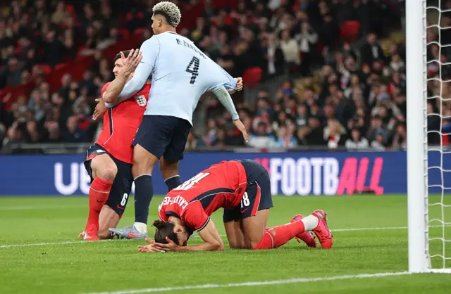 Calvert-Lewin collapses to the floor after missing a huge chance