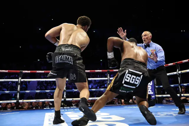 Moses Itauma drops Jermain Franklin with a punch