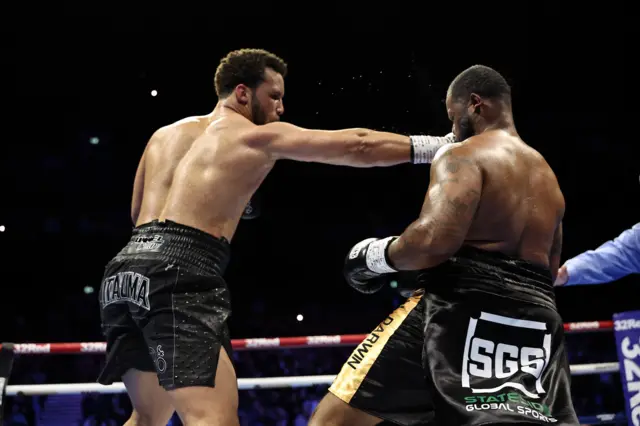 Moses Itauma punches Jermaine Franklin