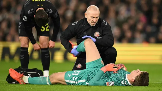 Ellborg receiving treatment