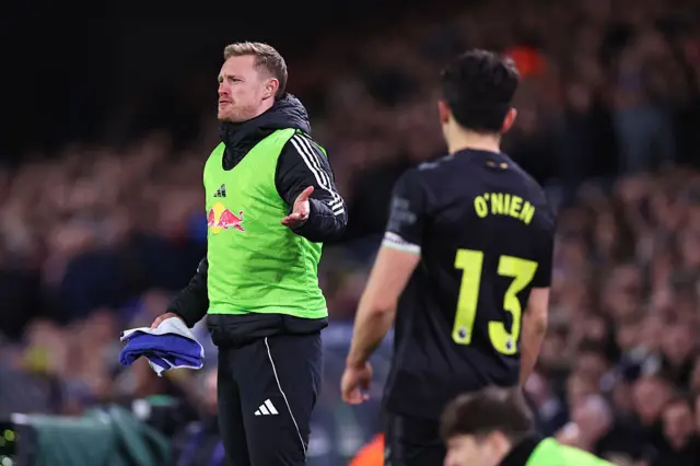 Sean Longstaff of Leeds United refuses to give Luke O'Nien of Sunderland a towel for a long throw