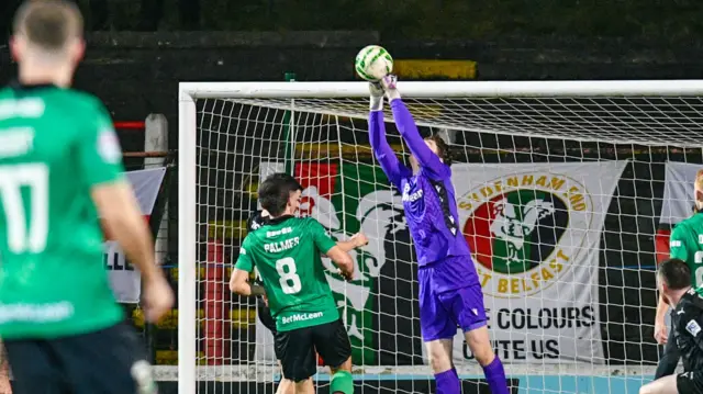 Action from Glentoran v Carrick