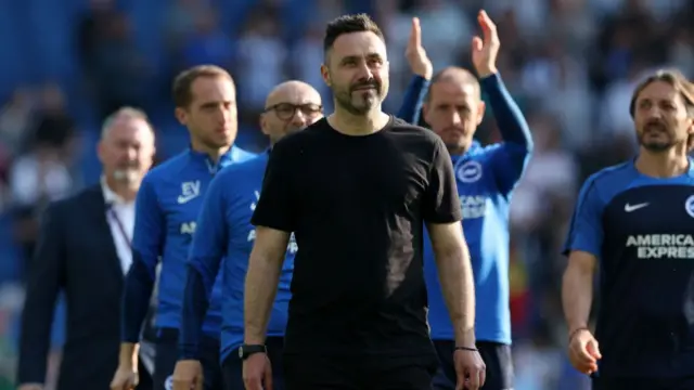 Roberto de Zerbi takes applause from Brighton fans